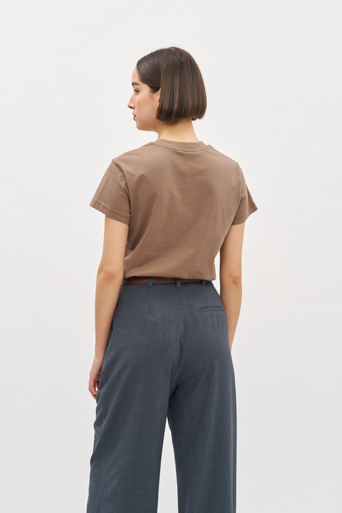 fitted T Dusty Brown