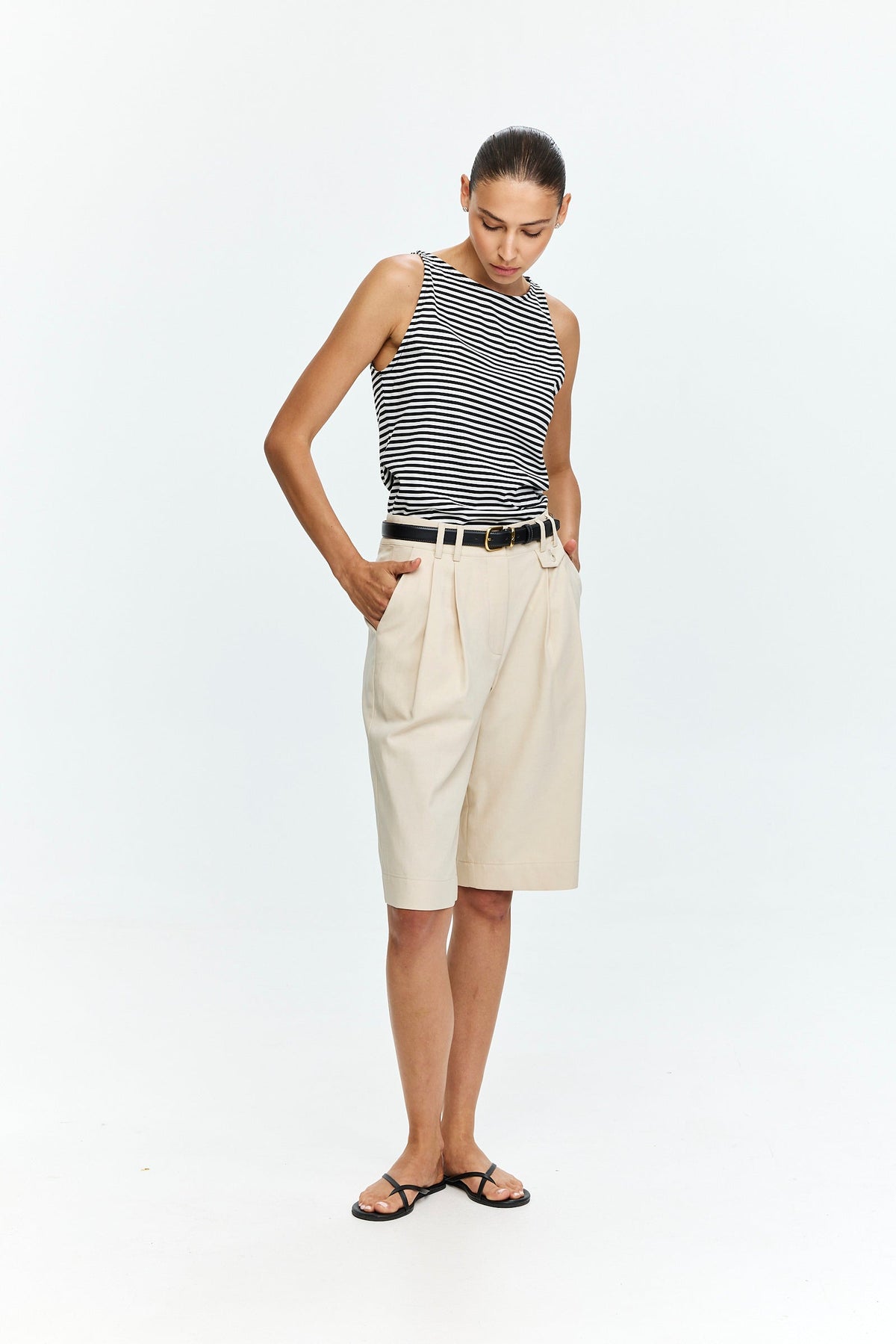 Noah Tencel Bermuda Beige