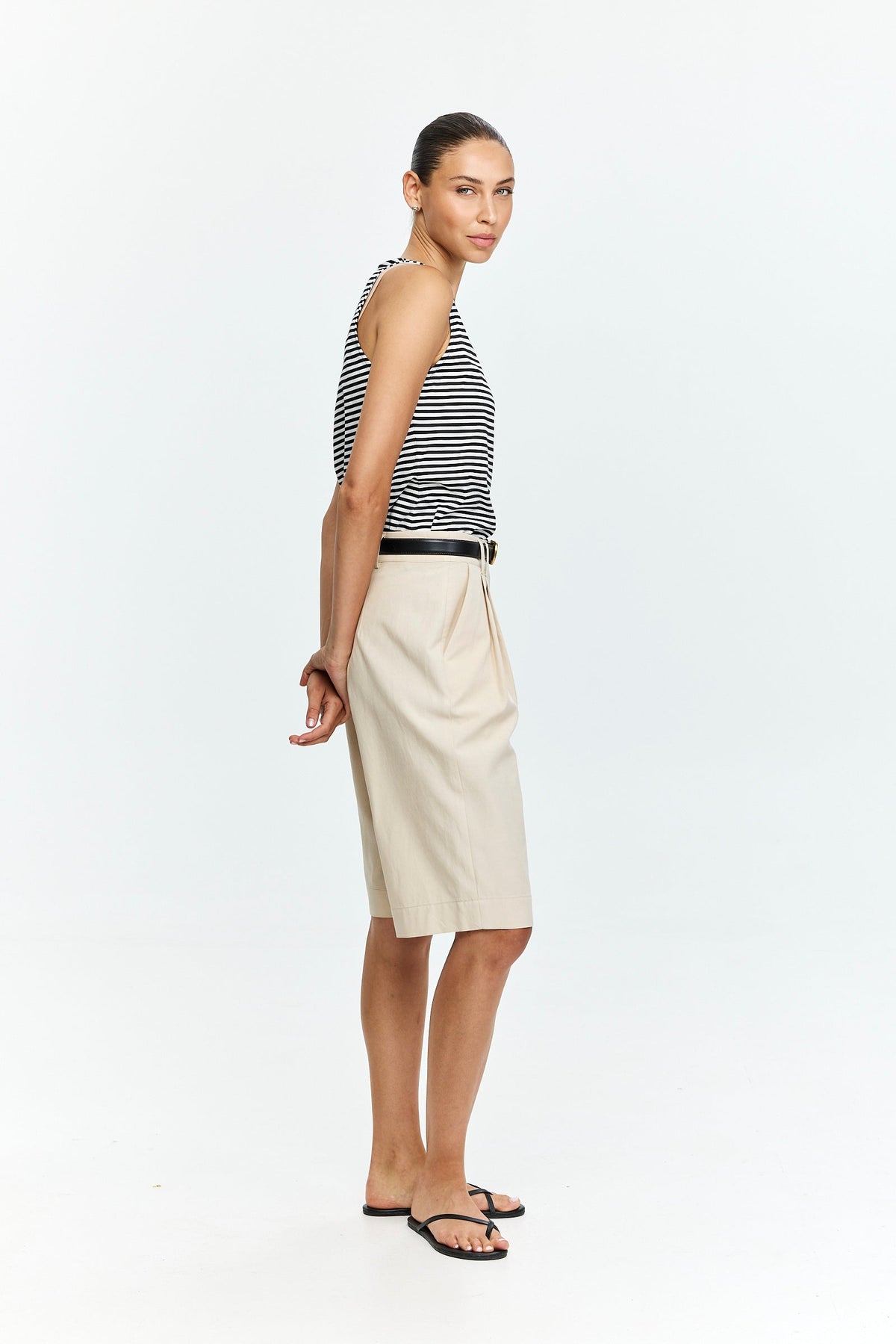 Noah Tencel Bermuda Beige